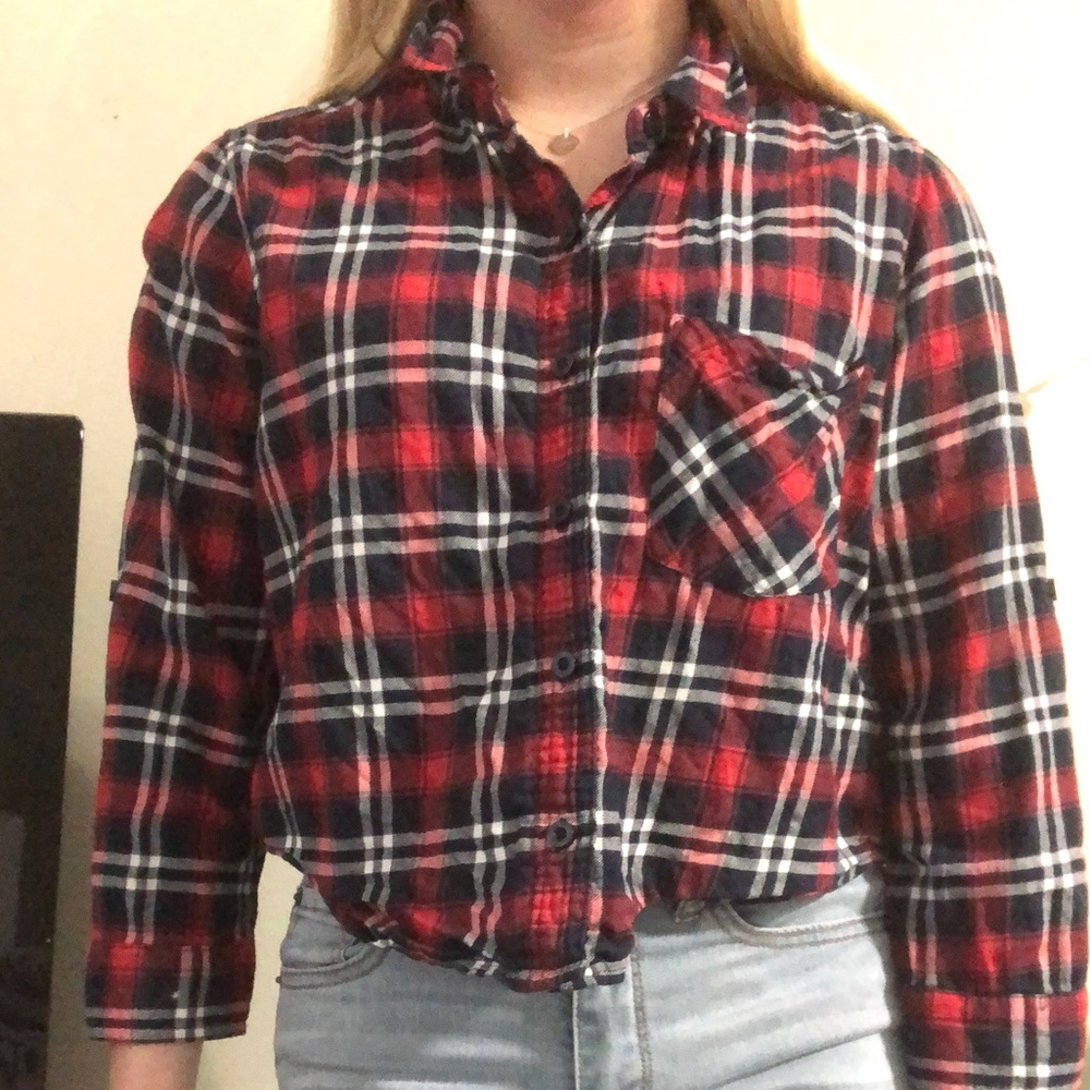 Button up - Picture 2 of 3